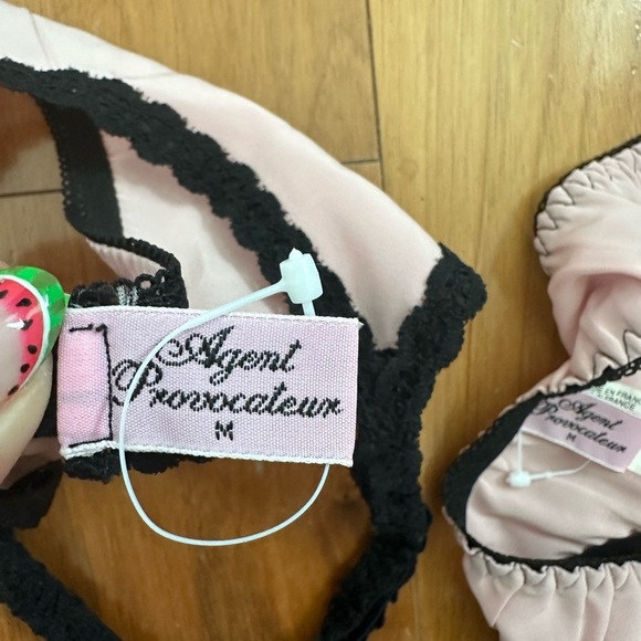 Agent Provocateur 3 piece set | 34C , M - Picture 3 of 6